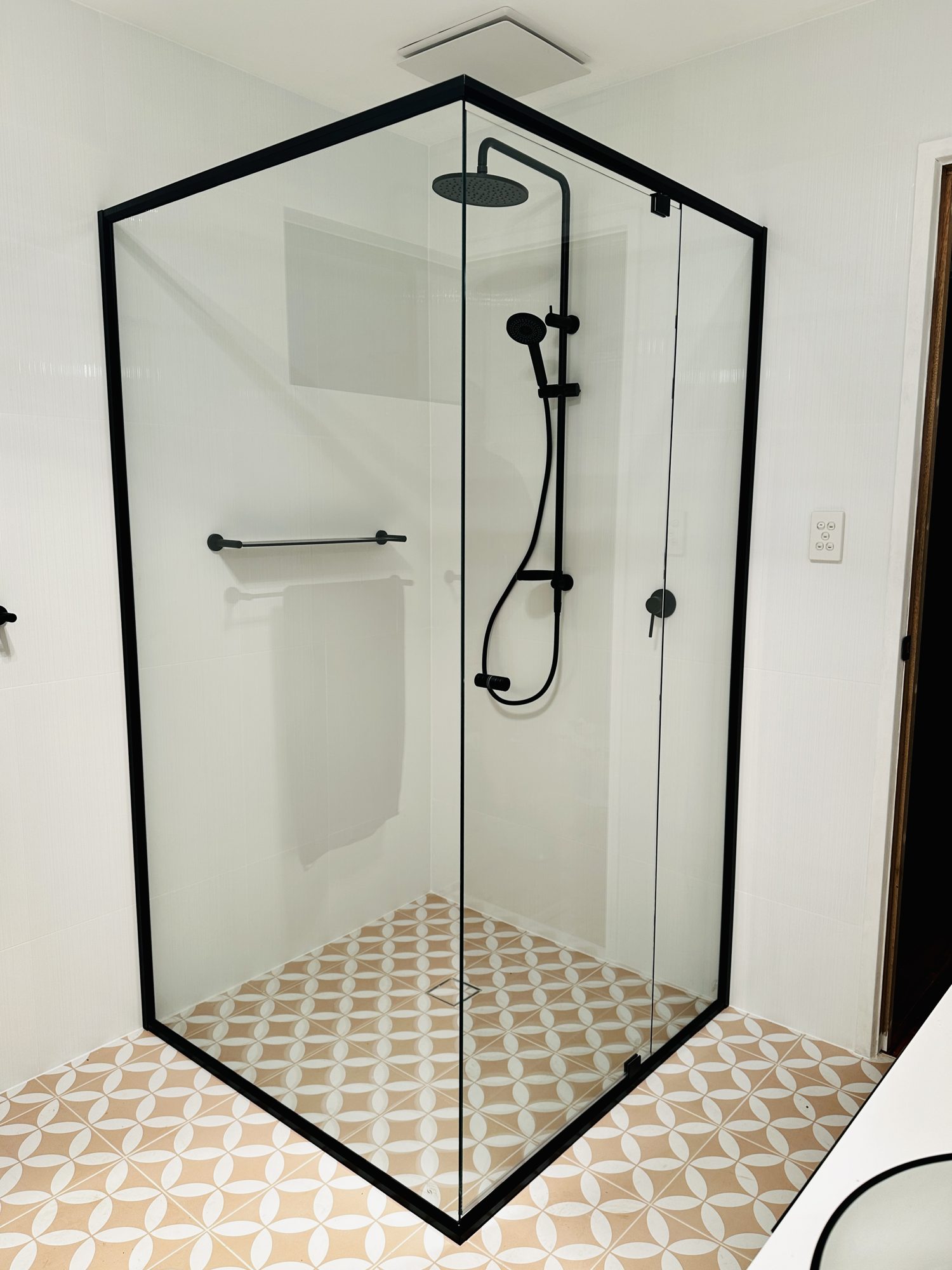 Black diamond patterned floor — Adelaide, Unique Glass Solutions