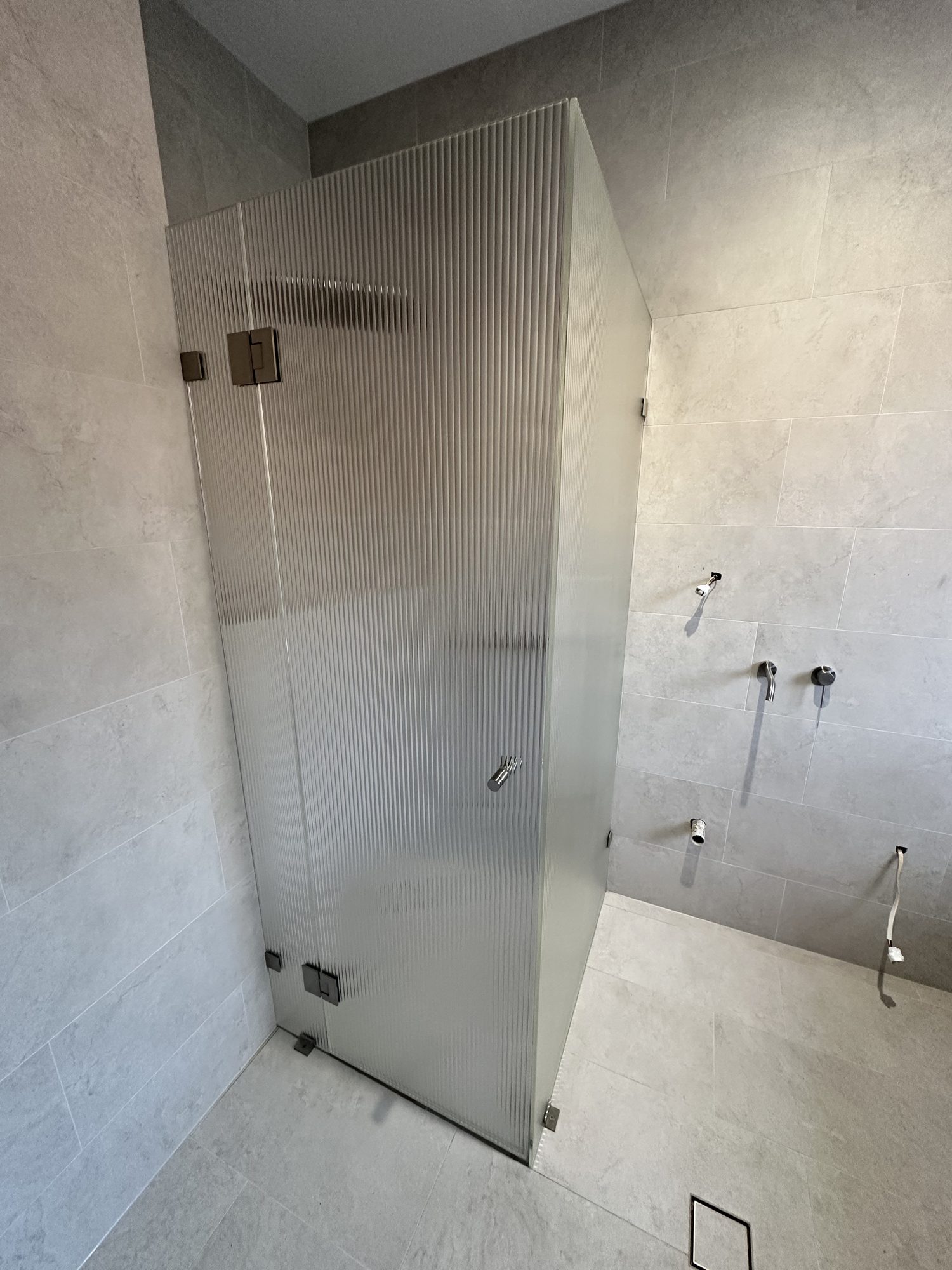 Fluted corner shower alt — Adelaide, Unique Glass Solutions