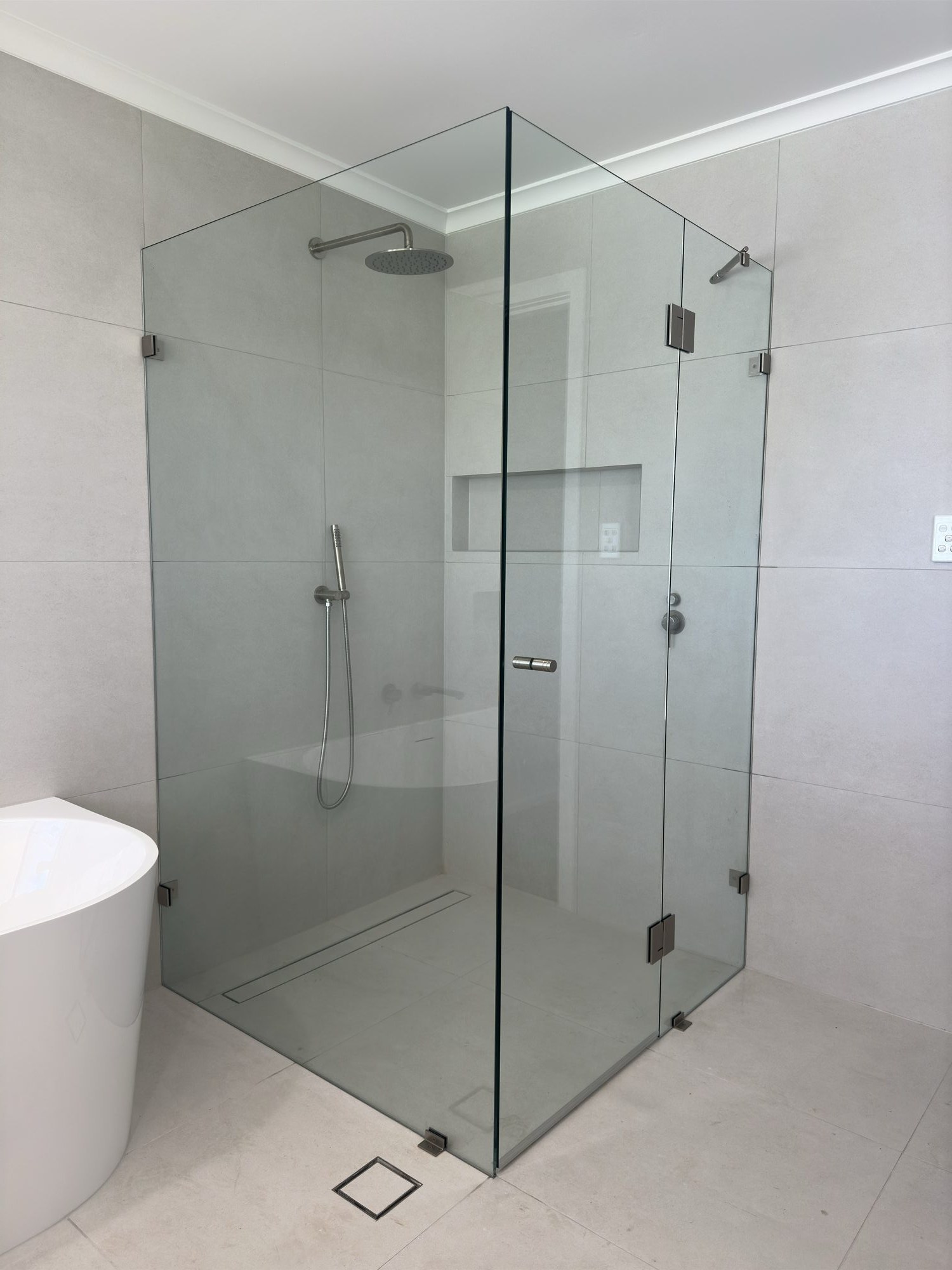 Full frameless shower enclosure — Adelaide, Unique Glass Solutions